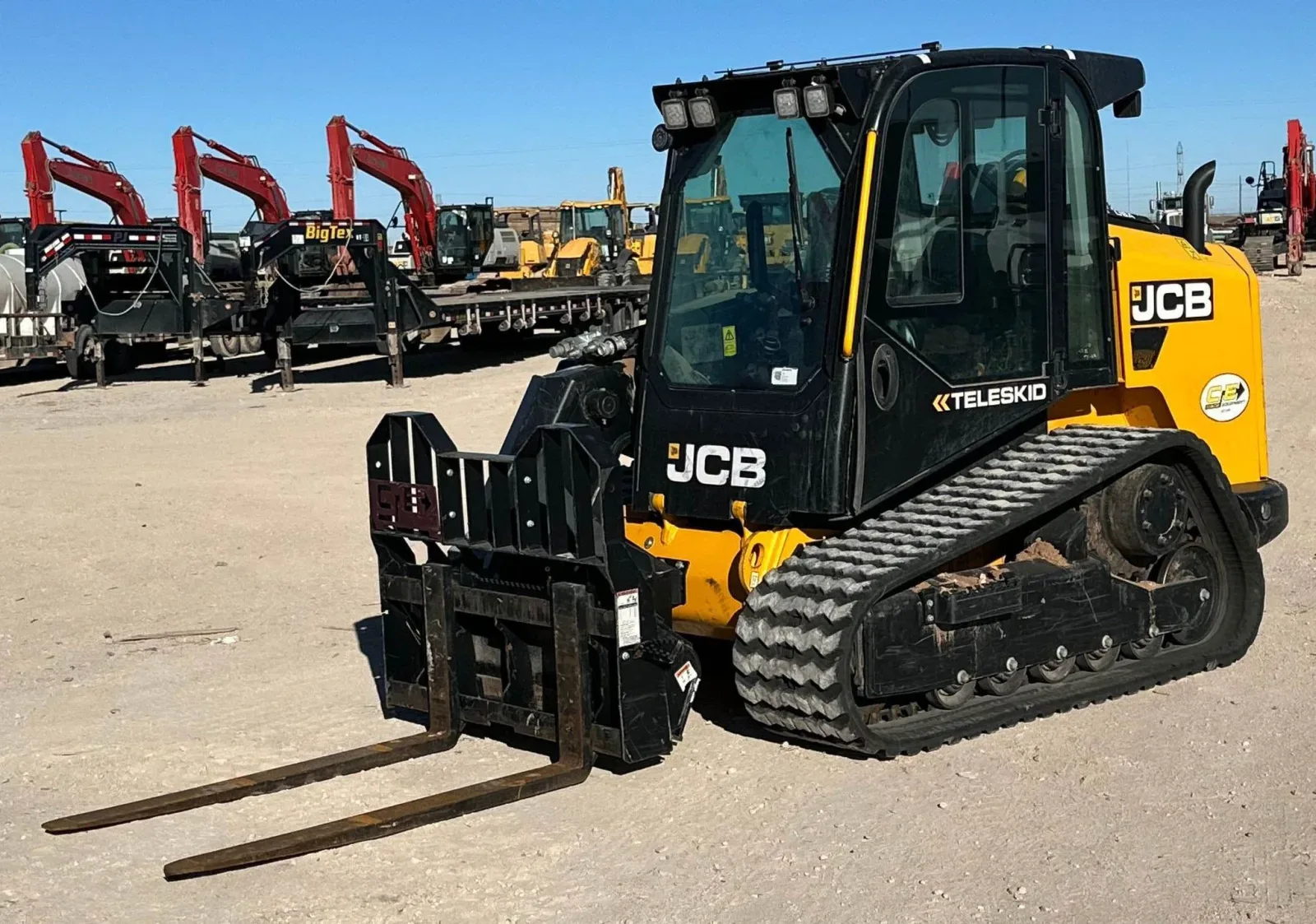 2022 JCB 3TS-8T